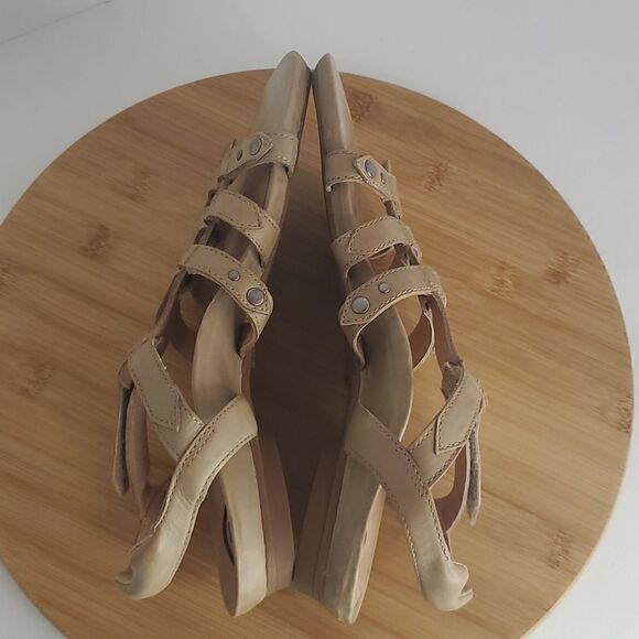 abeo B.I.O. System Sloane Leather Flat Sandals Tan Size 9N - Picture 7 of 11